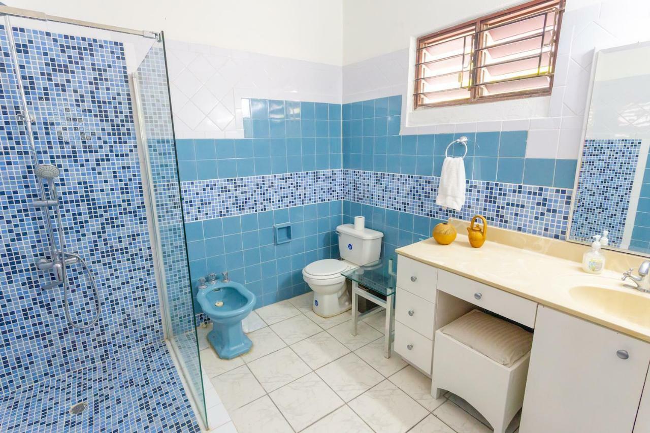 2 Bedroom On Private Estate Кингстън Екстериор снимка