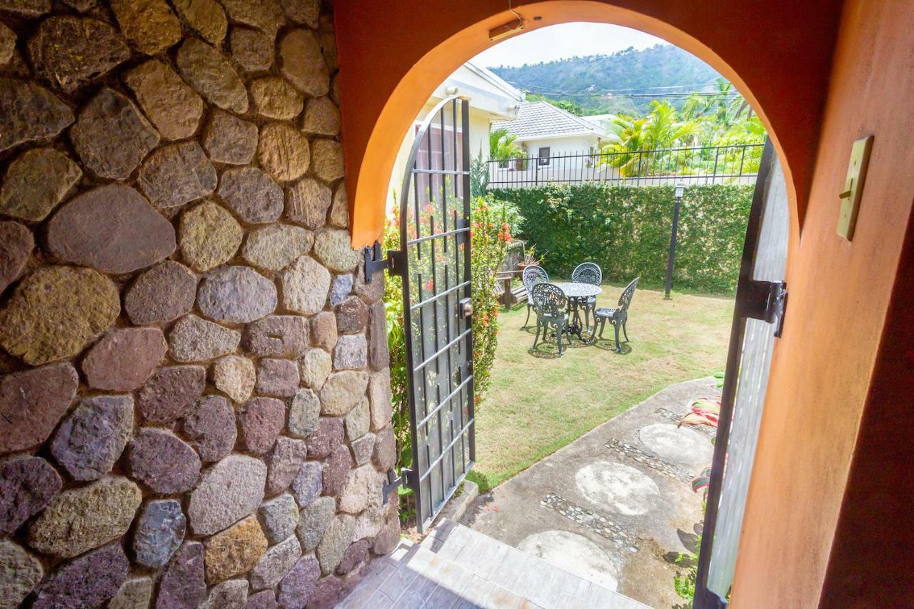 2 Bedroom On Private Estate Кингстън Екстериор снимка